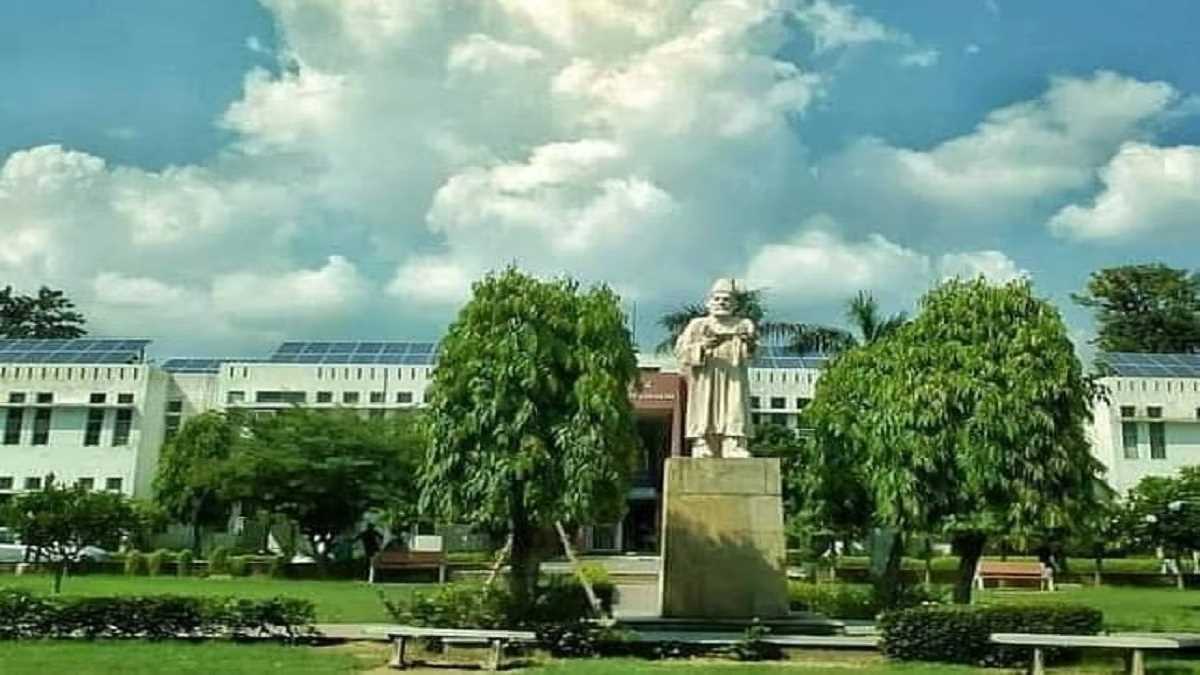 जामिया मिलिया इस्लामिया में भारतीय ज्ञान प्रणाली, हिंदू पहचान पर चर्चा